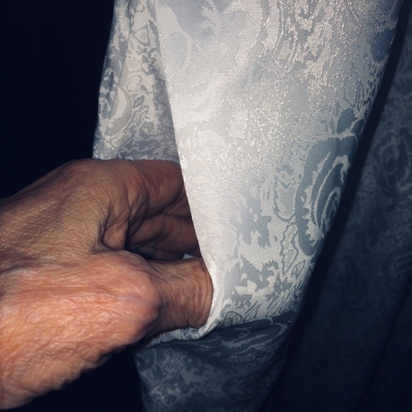 Vintage ladies White negligee set with intricate lace trim. size S… - Picture 6 of 9